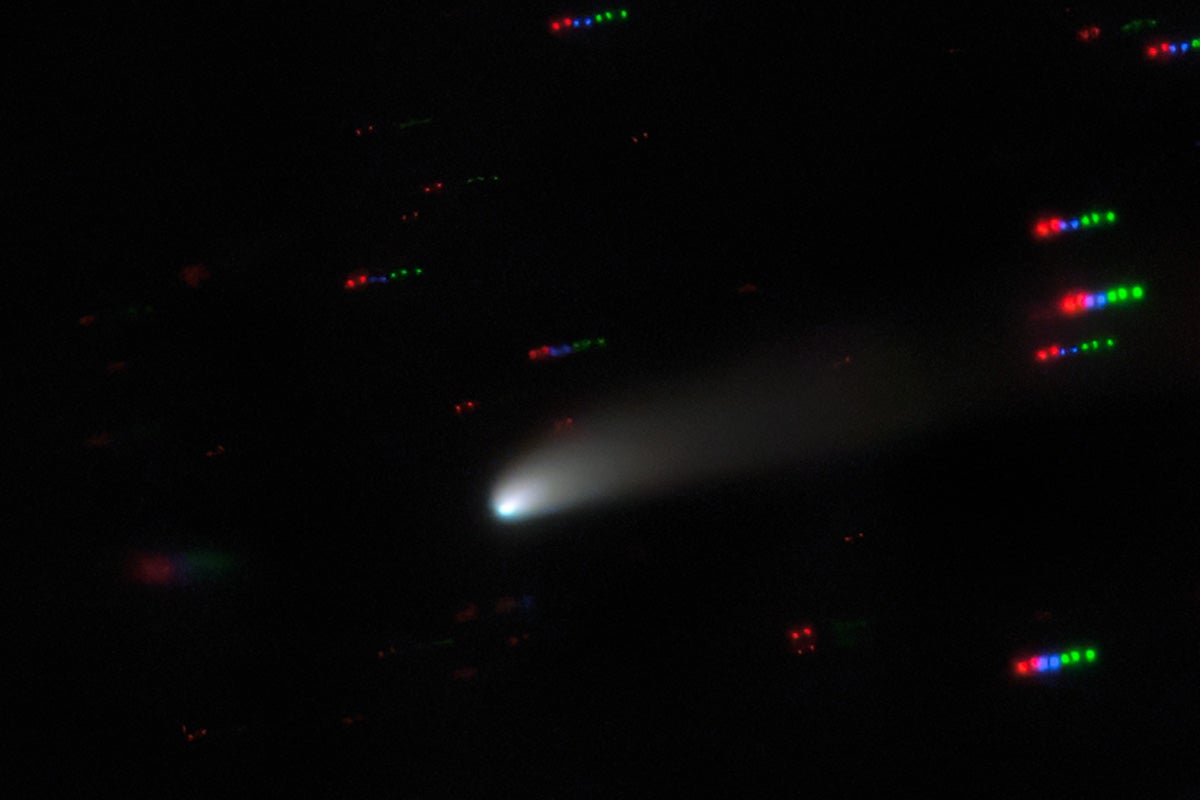 Image of a centaur object looking very comet-like. Credit: International Gemini Observatory/NOIRLab/NSF/AURA