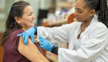 Top Medical Groups Reaffirm Vaccination During Flu, COVID Season