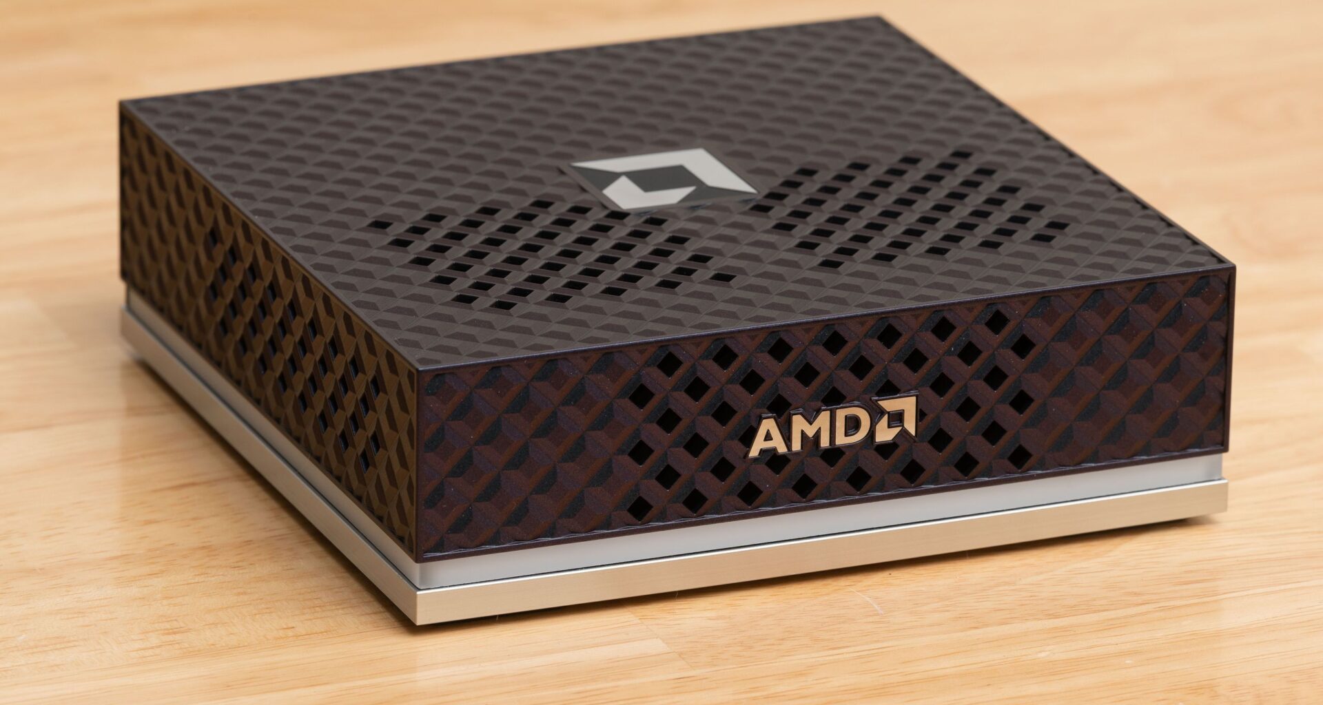 Stripped-down Windows 11 for AI developers demands 64GB RAM and insane 250 GB/s bandwidth — Project Zenith will debut on AMD's flagship Ryzen AI Halo platform