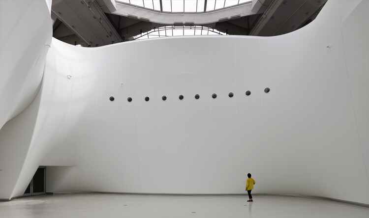 How Architectural Fabrics Are Expanding the Role of the Building Envelope - Image 7 of 10