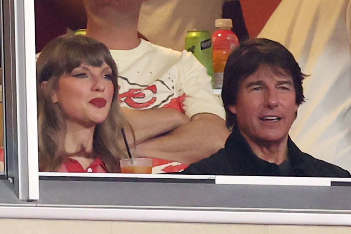Pat McAfee dishes on what it’s like to watch football with Tom Cruise and Taylor Swift