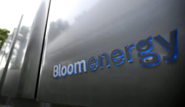 A Delayed Pipeline Just Put Bloom Energy's Role in a $165 Billion AI Project in Question