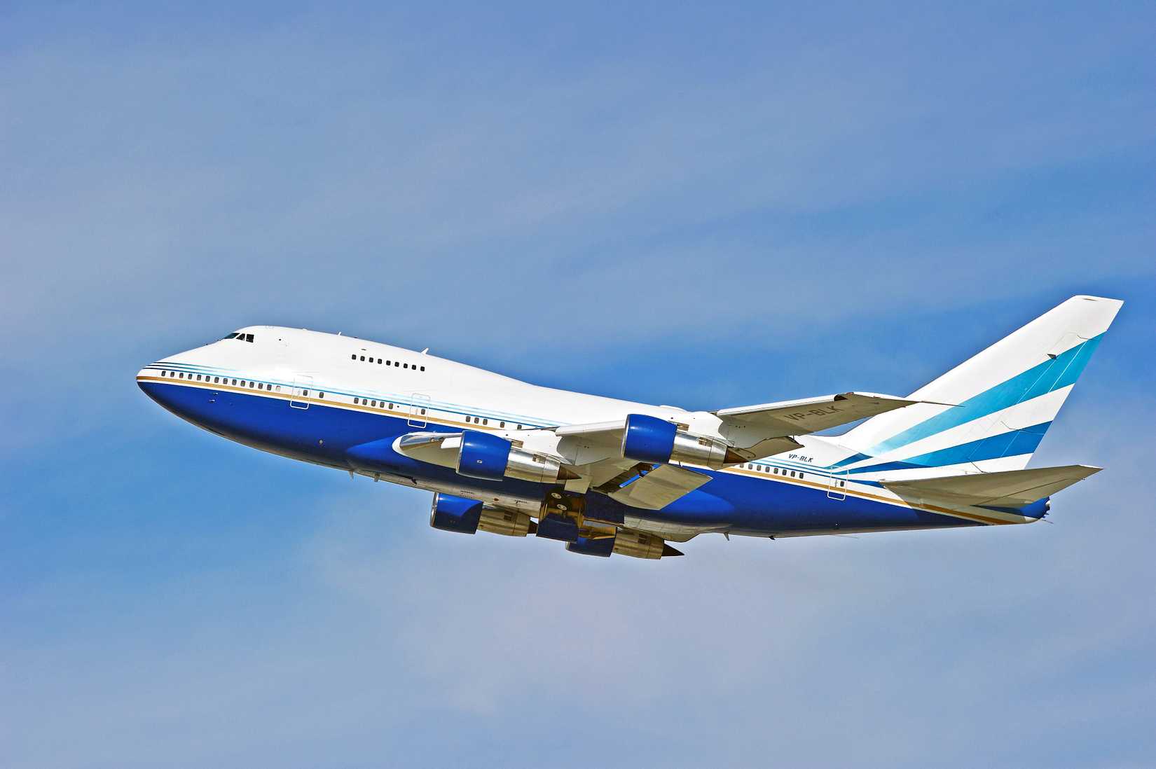 Las Vegas Sands 747SP flying