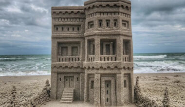 Artist Builds Incredible Architectural Sculptures From Sand