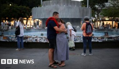 Israelis mourn 7 October attack victims as Gaza lies in ruins three years on - BBC