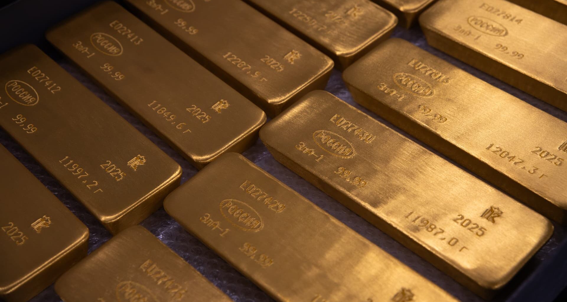 Russian gold floods Hong Kong as Western sanctions redraw bullion trade