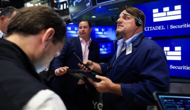 U.S. Treasury yields move lower as investors await housing data