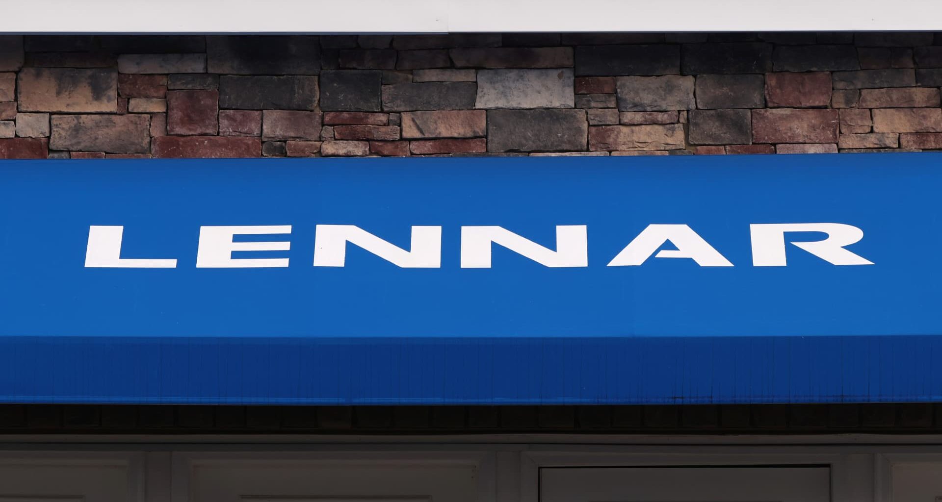 Berkshire buys more Lennar shares, but pace of purchases slows