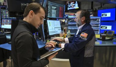 S&P 500 ex-AI index catches up after tech selloff