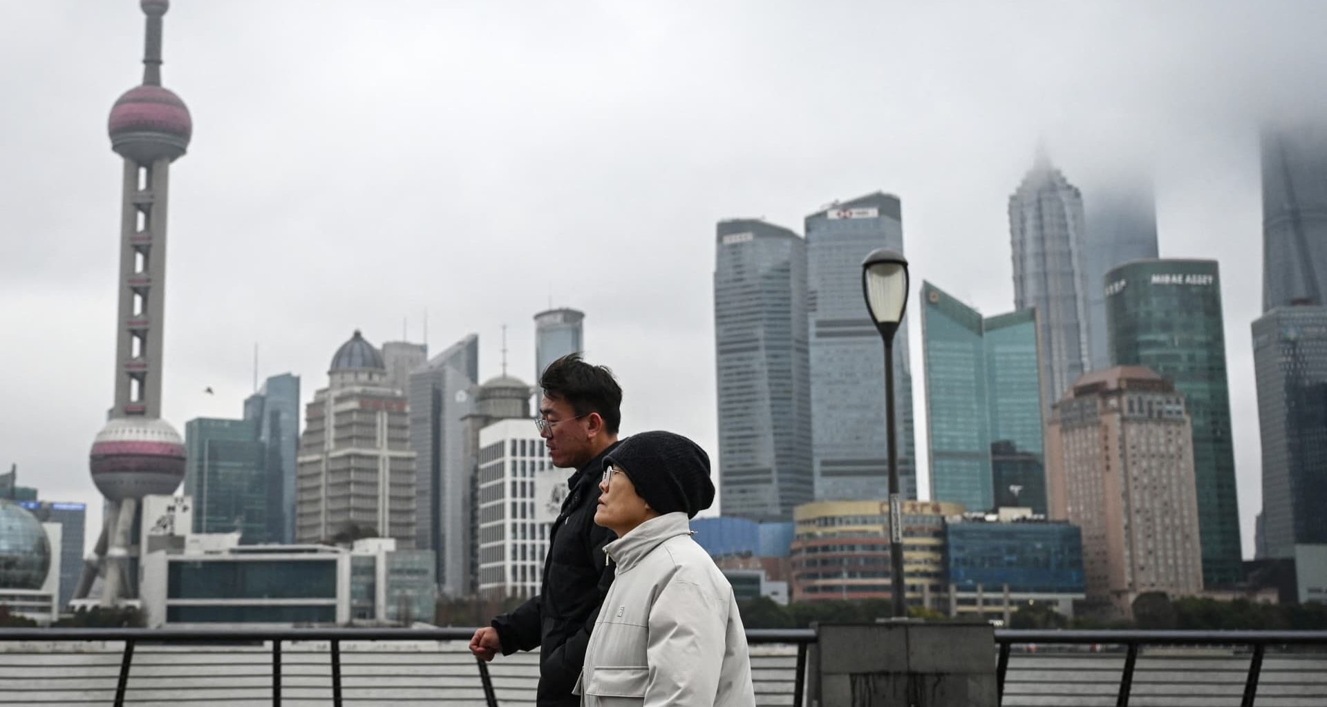 IMF wants China to spend its way out of the 'fiscal cliff'