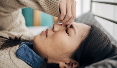 Doctors Explain Why The Viral Claw Clip Hack Might Work For Migraines