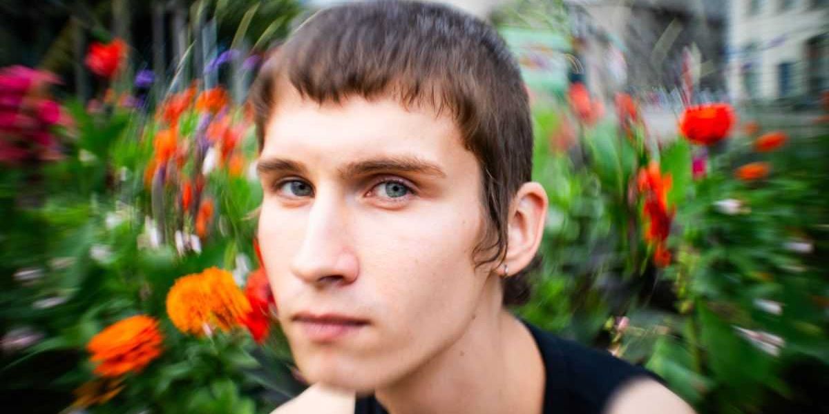 Get Swirly With This New Joseph Petzval Métamorphose Art Lens From Lomography