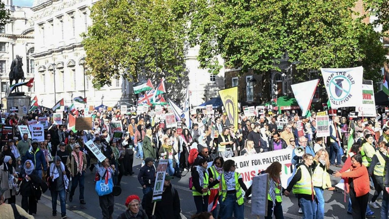 At London march against Gaza genocide, leaders offer Labour’s token sanctions as way forward