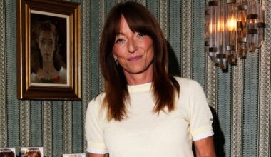 Davina McCall had "advanced Alzheimer's" symptoms following brain tumour operation in "hardest year"