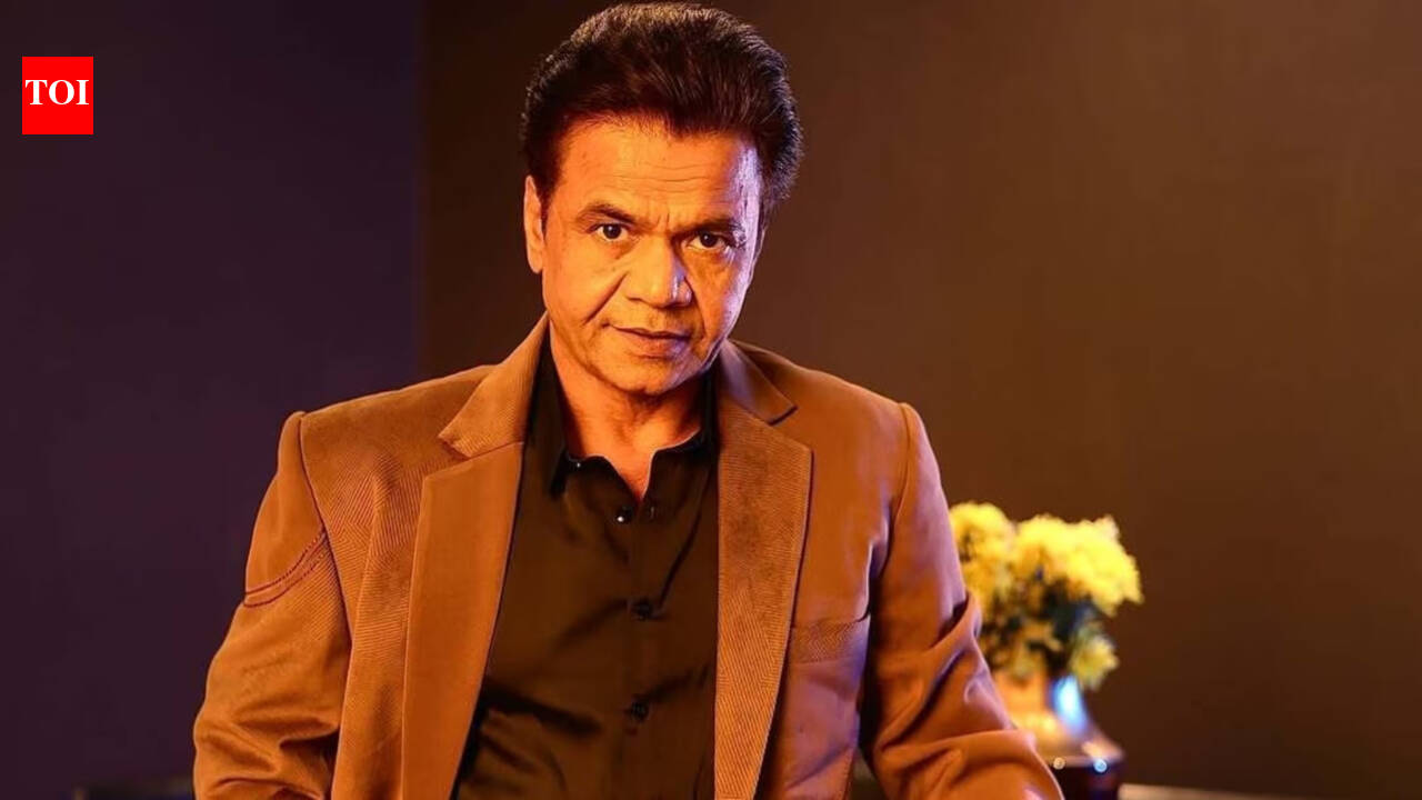 Rajpal Yadav: Supreme Court lets Rajpal Yadav seek passport release for Canada film shoot, sends cheque-bounce dues dispute to mediation | Hindi Movie News