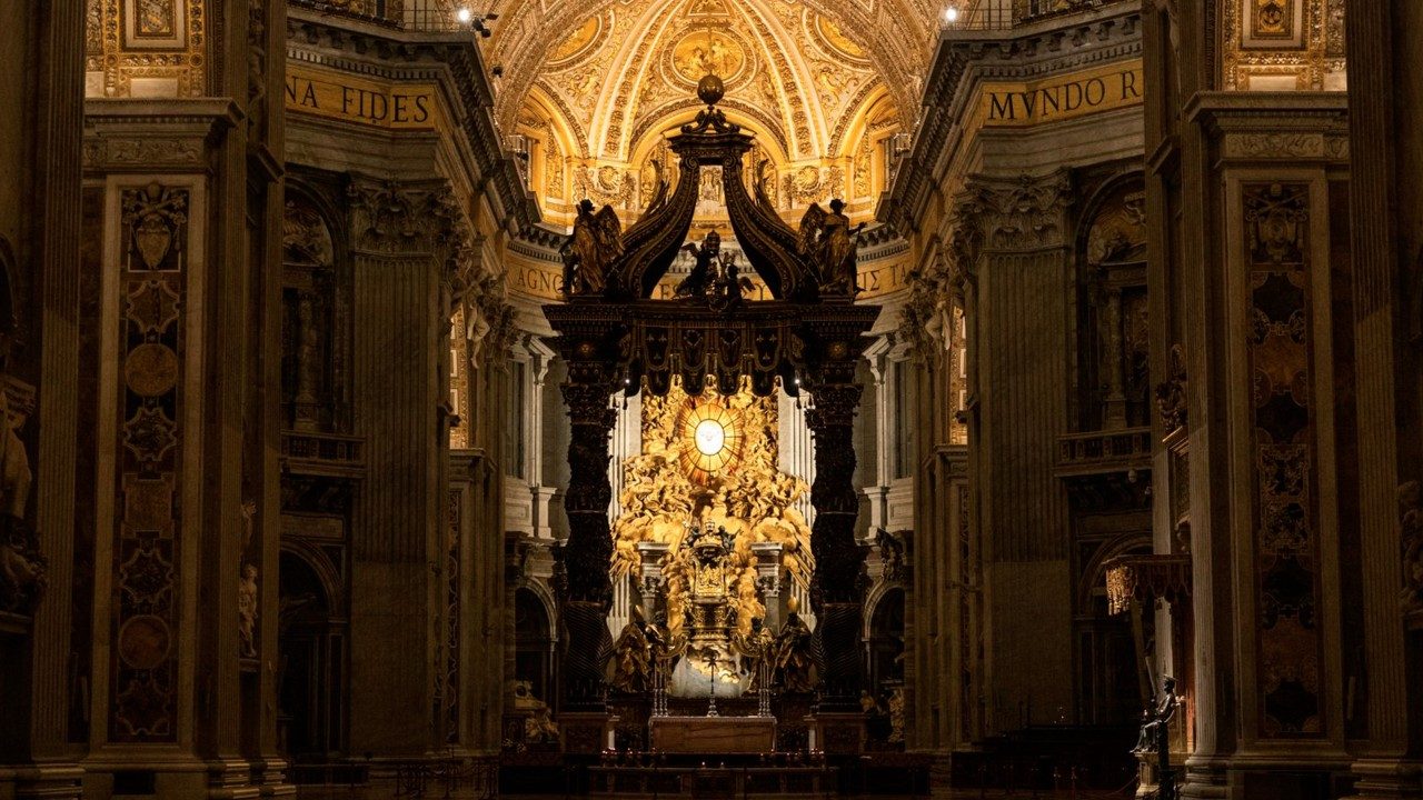 'Pétros ení': New film on St Peter’s tomb features Pope Leo