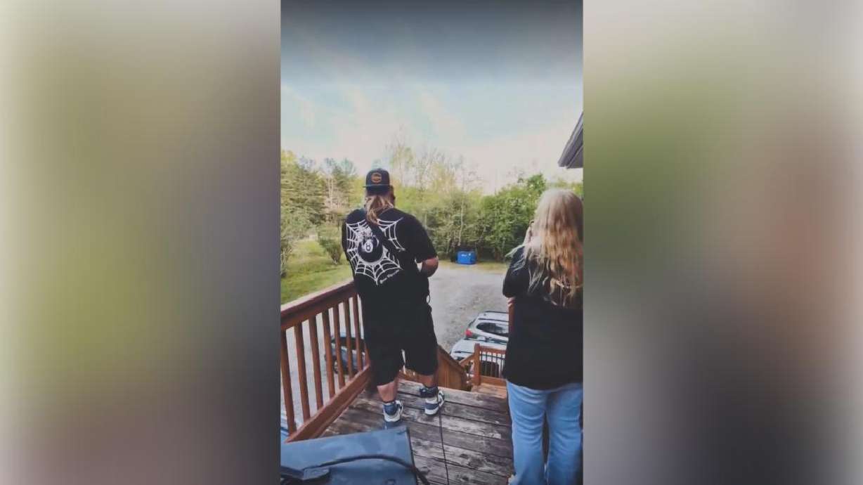 Electric guitar serenade aims to deter dumpster-diving black bears