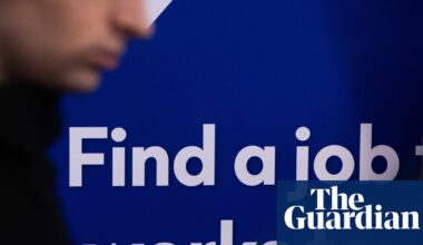 Surprise drop in UK unemployment to 4.7% | UK unemployment and employment statistics