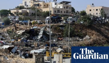 Israeli soldiers raze neighbourhood in Hebron, driving families from homes | West Bank