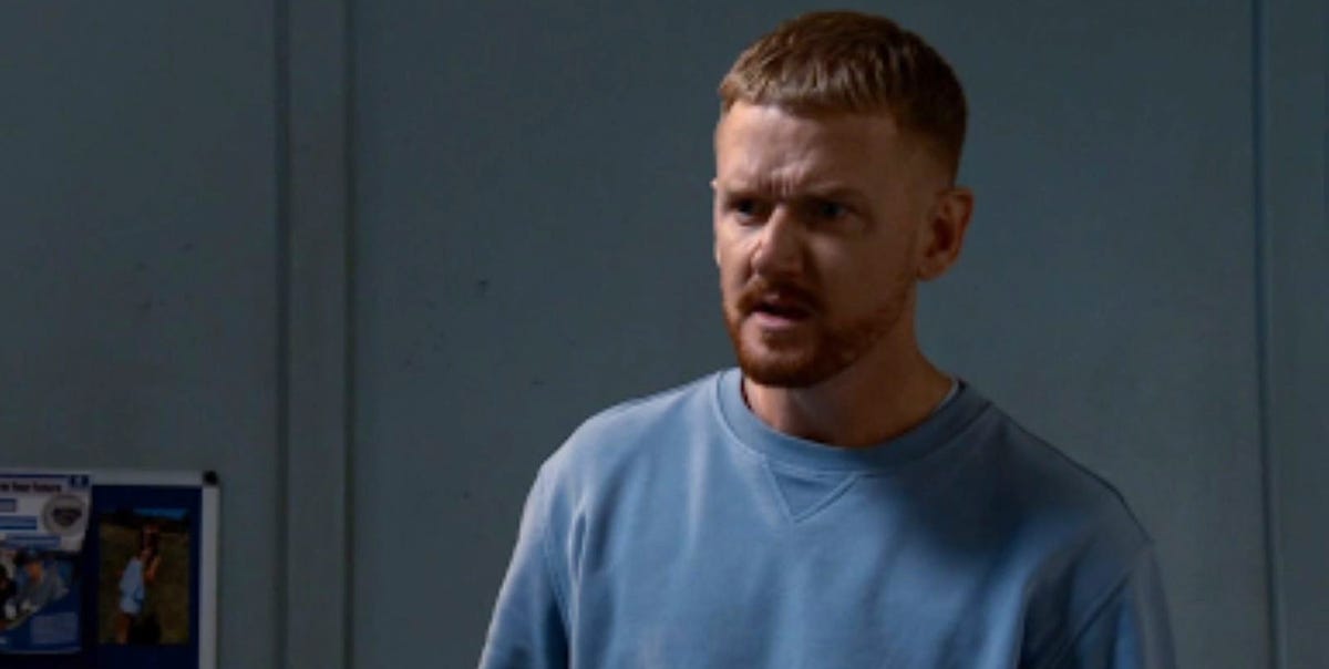 Coronation Street reveals winner of Gary Windass's first big prison fight