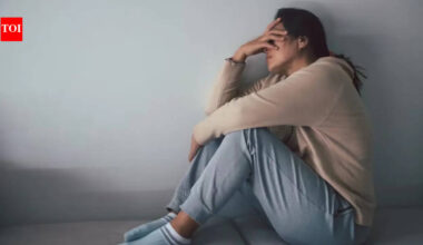 ​Feeling tired, irritable, and cranky? Why seasonal affective disorder (SAD) could feel worse this winter (and how to cope with it)​