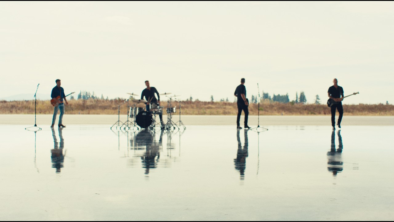 Nickelback - Make Me Love You (Official Music Video) - YouTube