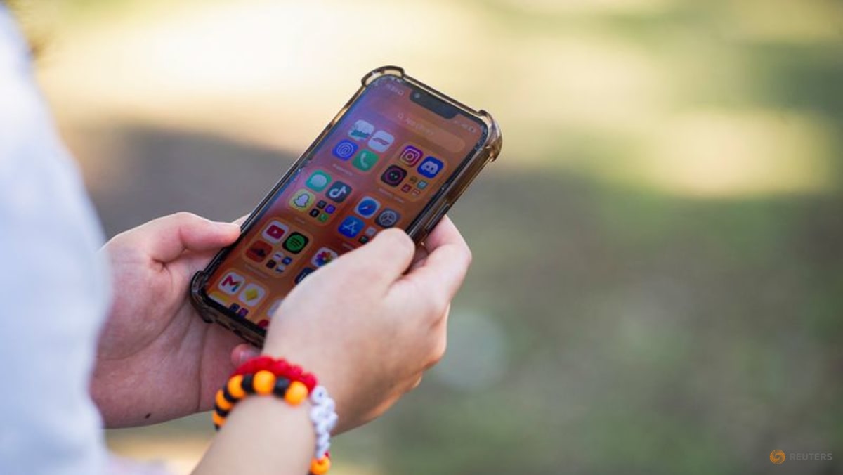 65 harmful apps, 24 wrongly age-rated found in Singapore review of over 7,000 apps
