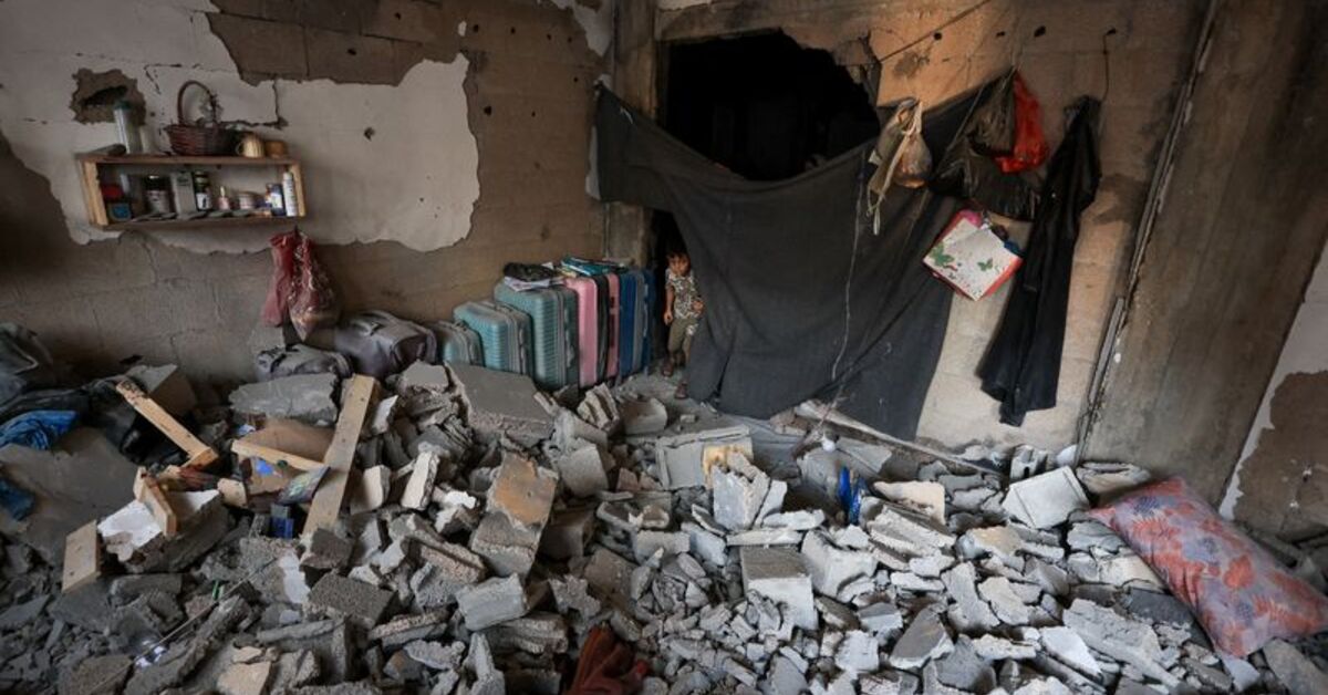 Israeli fire kills four people in Gaza, medics say