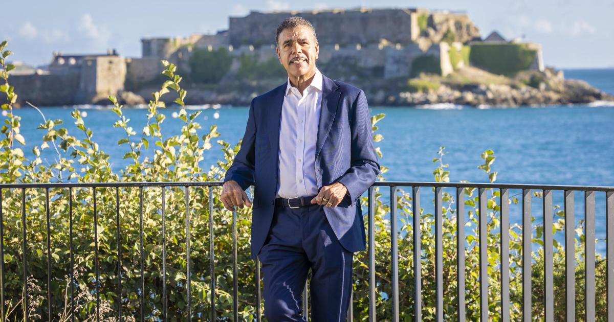 Chris Kamara backs Guernsey men’s mental health campaign
