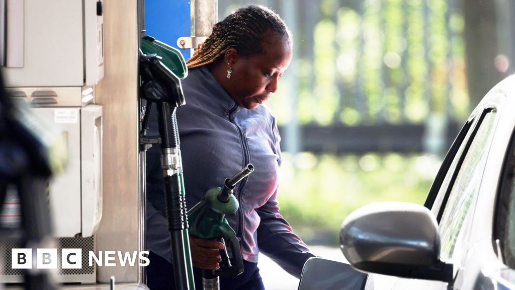 Inflation and government borrowing highest for a year ahead of next week's Budget - BBC
