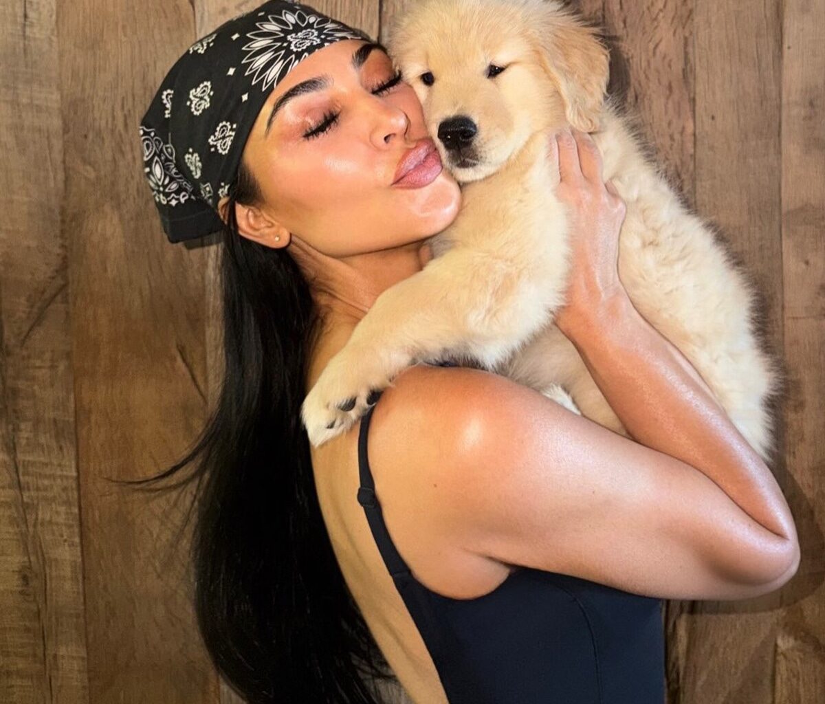 Kim Kardashian’s Daughter Cuddles With Lewis Hamilton-Gifted Puppy Halo
