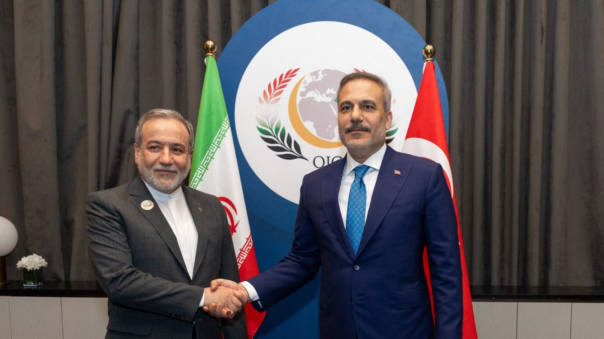 FM Fidan holds talks with OIC counterparts in Iraq
