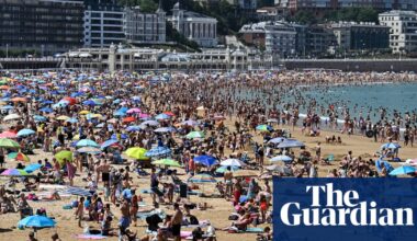 Extreme heatwaves in Europe not changing Britons’ holiday plans, say travel bosses | Travel & leisure