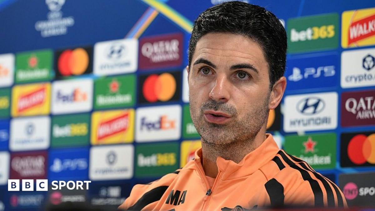 Mikel Arteta speaking to reporters at a news conference