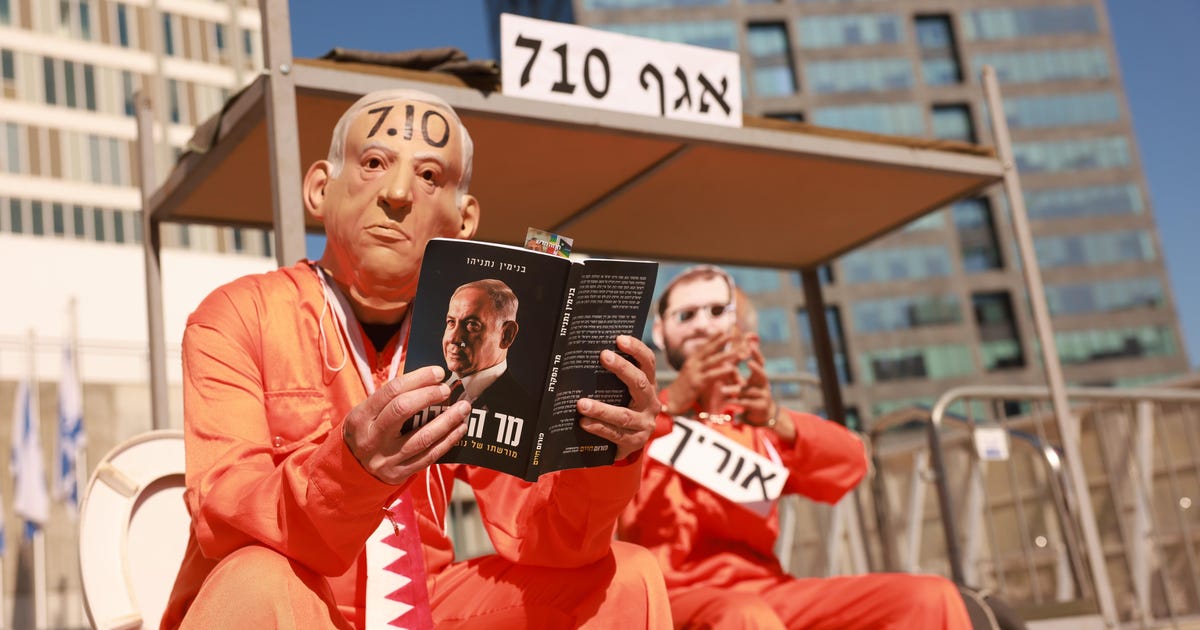Non-Stick Netanyahu: Will Surging Scandals Make a Difference?