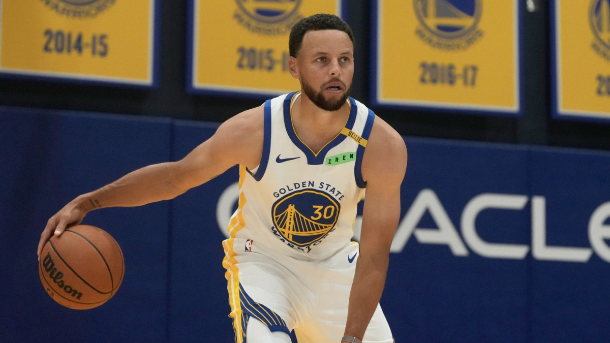 Bad signs for the Warriors! Stephen Curry leaves open practice limping