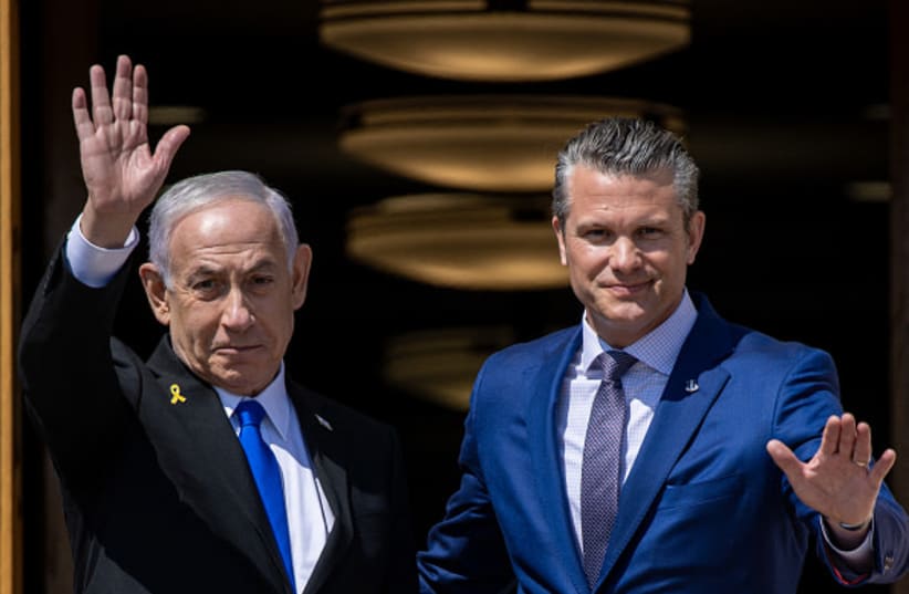 Secretary of Defense Pete Hegseth (R) and Prime Minister Benjamin Netanyahu (L) during an arrival ceremony at the Pentagon in Washington D.C., on July 9, 2025.