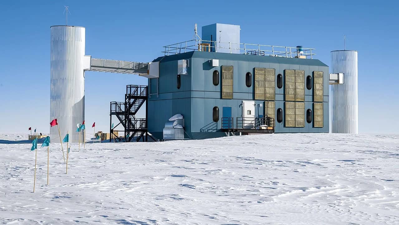 Francis Halzen and IceCube: why neutrinos keep attracting Nobel prizes – Physics World