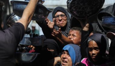 Photos: Gaza mothers endure endless lines as famine fears persist | Crimes Against Humanity News