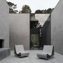© Timothy Kaye Grey House / Adam Kane Architects - Exterior Photography