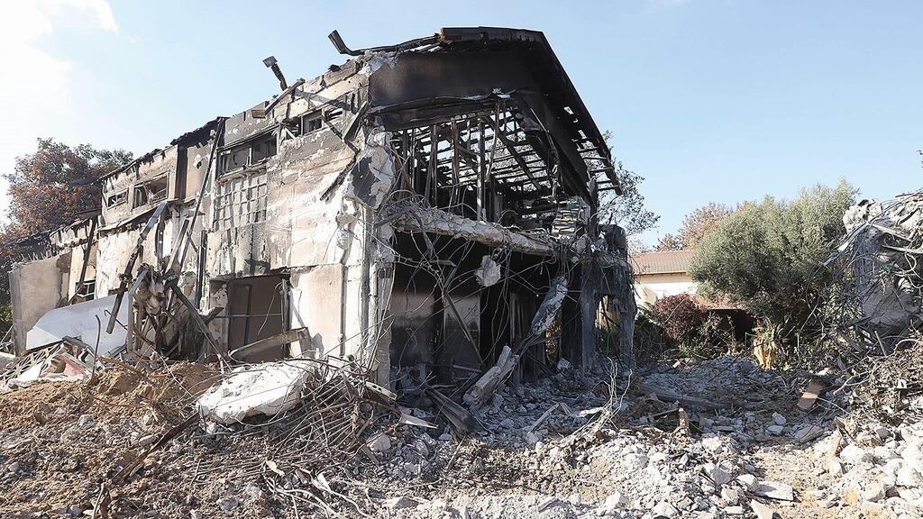 Destruction in Nir Oz following the October 7 massacre (Photo: Gadi Kabalo) הריסות ניר עוז