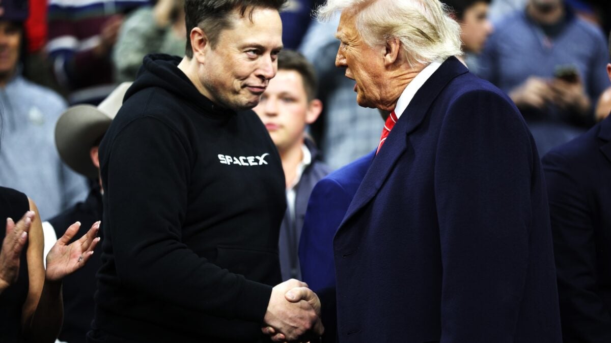 Elon Musk Fully Surrenders to Trump on 'Super Intelligence'