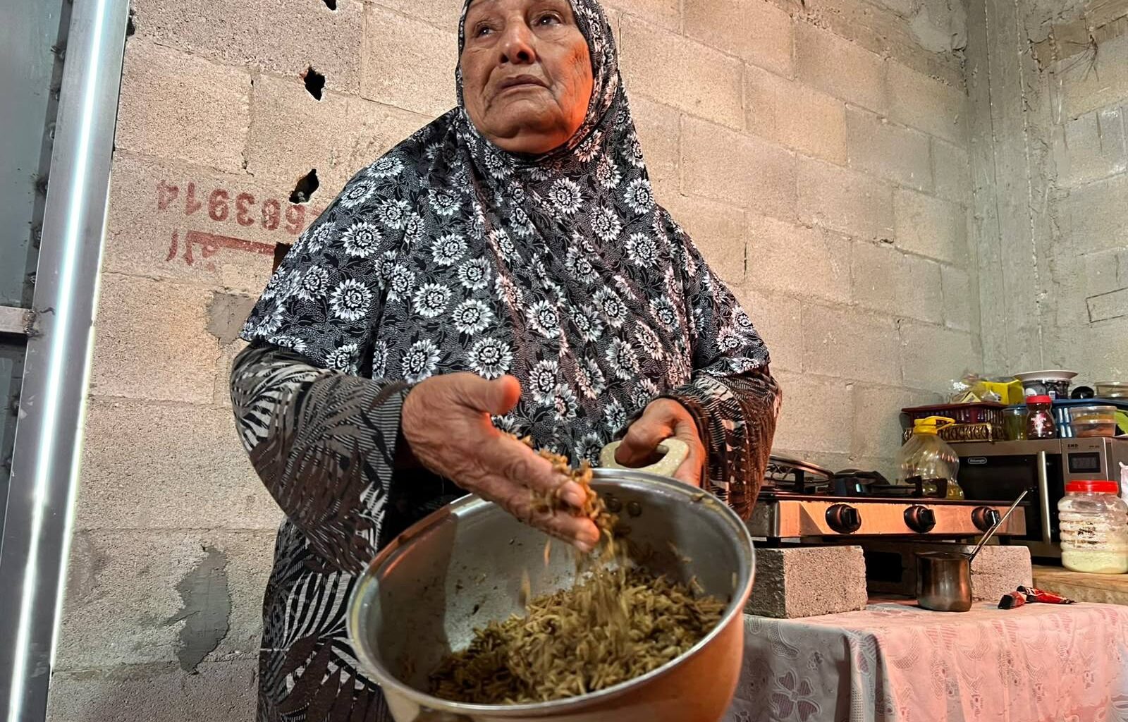 Displaced West Bank Palestinians face growing hunger after UN cuts food aid | Israel-Palestine conflict News