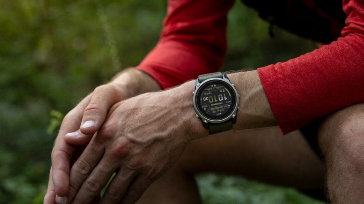 Garmin's New Smartwatch Has Battery Life That Laps the Apple Watch Ultra 4