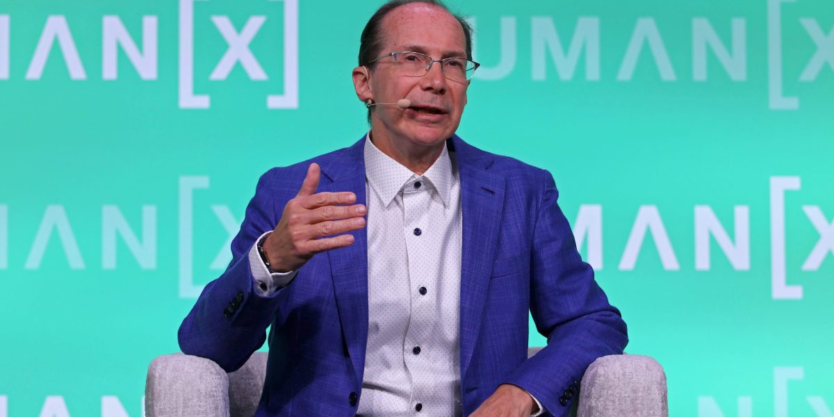 Idealab's Bill Gross gives away 1.2 million AI-generated business ideas