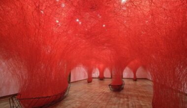 Artist Chiharu Shiota’s webs transport Montreal museum visitors to another world