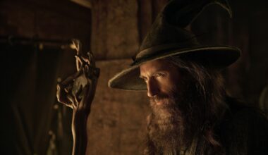 Daniel Weyman as Gandalf