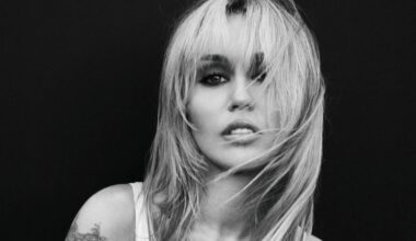 Miley Cyrus Performs at Hollywood Bowl: Review Night One