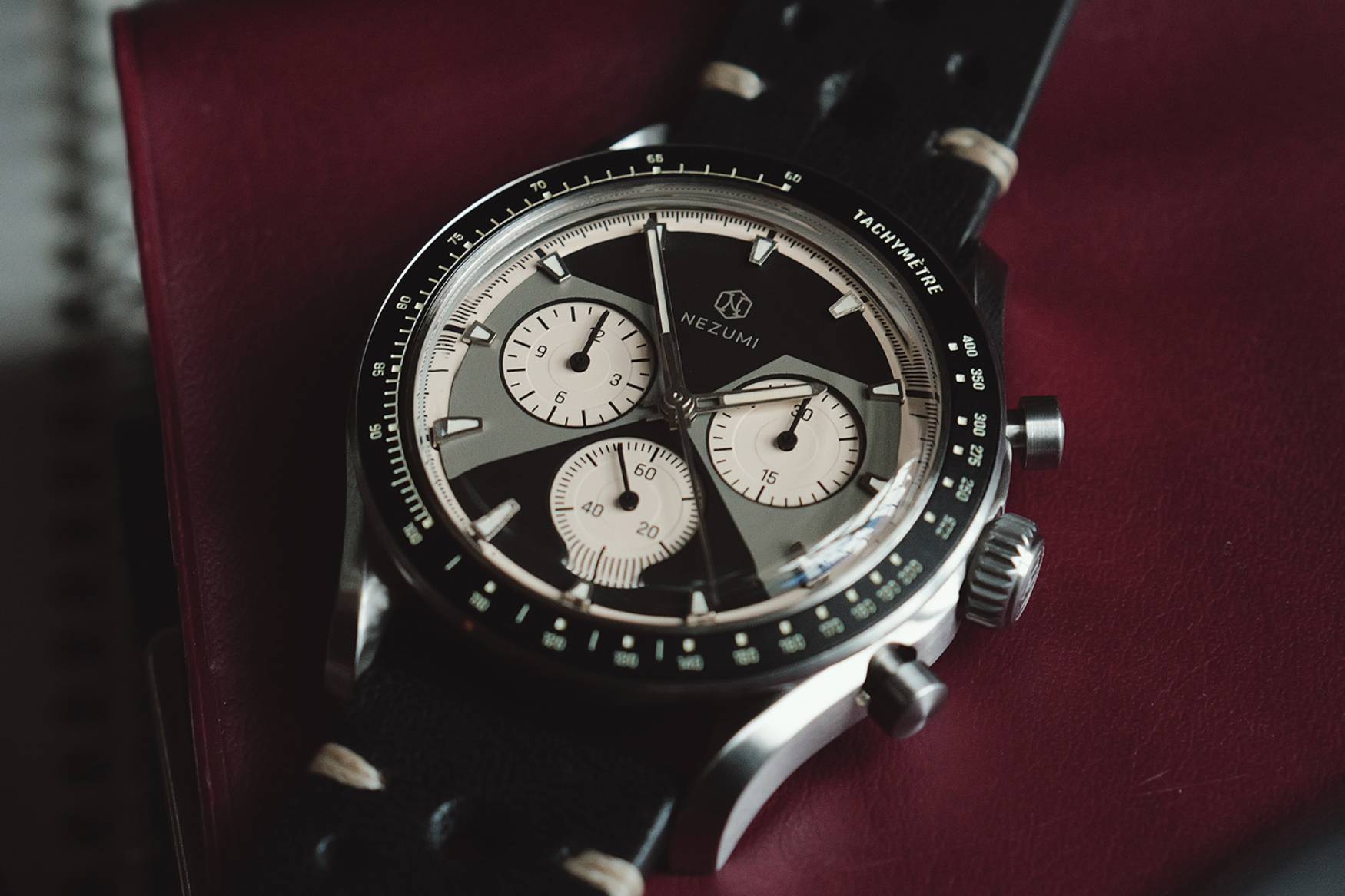 Nezumi Voiture dial close up VM2 202 close up