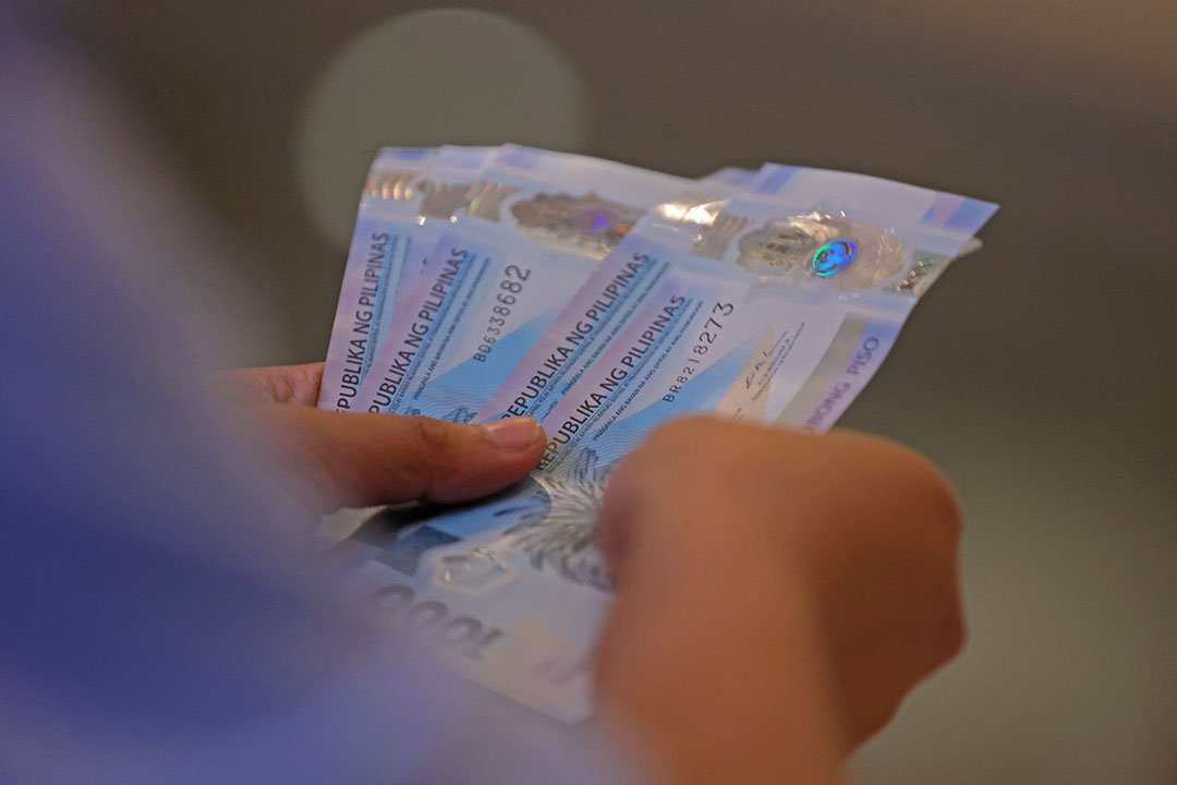 Gross borrowings rise by 8% in September